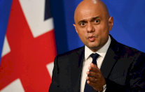 وزير الصحة البريطاني: أوميكرون يتراجع