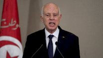 الرئيس التونسي يعلن حلّ المجلس الأعلى للقضاء