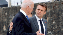 بايدن سيتّصل هاتفياً بماكرون لتهنئته بفوزه بولاية ثانية