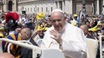 البابا فرنسيس ممازحاً: 