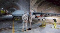 الجيش الإيراني يكشف عن قاعدة للطائرات المسيرة تحت الأرض