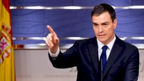 رئيس الوزراء الإسباني يلقي على
