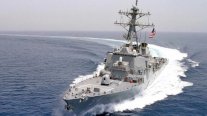 سفينتان حربيتان أميركيتان تمران عبر مضيق تايوان