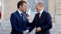 ماكرون وشولتس يحرّكان 