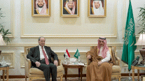 وزيرا خارجية السعودية وسوريا يبحثان خطوات عودة دمشق إلى 