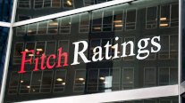 ما هي تداعيات خفض وكالة فيتش تصنيف فرنسا الائتماني؟
