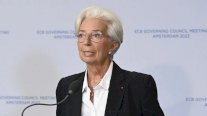 لاغارد: البنك المركزي الأوروبي قد يرفع الفائدة أو يعلق زيادتها