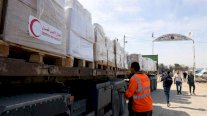 14 شاحنة مساعدات إضافية تدخل غزة عبر معبر رفح