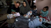 فلسطينية تنجب أربعة توائم في غزة