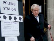 فعاد جونسون بالهوية اللازمة واقترع