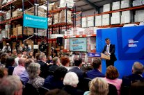 سوناك في مواجهة فضيحة مراهانات 