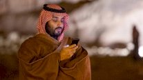 محمد بن سلمان يبحث مع ستارمر سبل تعزيز العلاقات