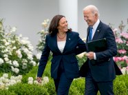 بايدن يدعم كامالا هاريس مرشحة رئاسية