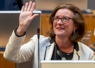 البارونة مورغان وزيرة أولى في ويلز