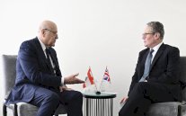 لكن ستارمر التقى رئيس الوزراء اللبناني