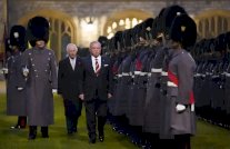 عاهل بريطانيا يحتفل باليوبيل الفضي لجلوس عبدالله الثاني