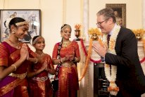 10 داونينغ ستريت يعتذر!