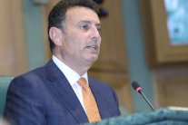 أحمد الصفدي رئيسا لمجلس النواب الأردني