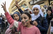 بريطانيا ترحب بسقوط الأسد وتدعو لحل سياسي