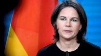 وزيرة الخارجية الألمانية: هكذا تحرشوا بي في الحافلة