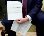 وهذا ما كتبه الملك تشارلز الثالث لترامب!