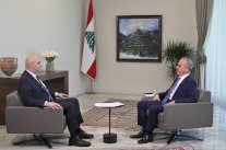 الرئيس اللبناني: العلاقة مع السعودية أولوية وقرار الحرب والسلم لنا وحدنا