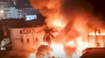 جحيم وسط القاهرة.. النيران تلتهم 