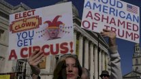 من المتظاهرين إلى ترامب.. حصلنا على السيرك لأننا انتخبنا مهرجاً