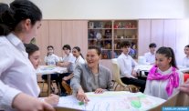 الأميرة للا حسناء تزور مؤسسة تعليمية في عاصمة أذربيجان