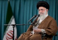 خامنئي: لن نستسلم