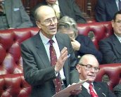 رحيل ركن التاتشرية السياسي البريطاني نورمان تيبيت