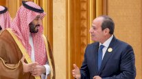 السيسي في نيوم تلبية لدعوة محمد بن سلمان