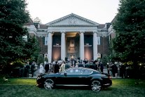 طرد السفير البريطاني من منزله في واشنطن فوراً