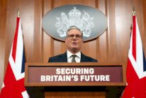 ستارمر: صعود حزب ريفرم يُهدّد بريطانيا وجوديًا ويقوّض موقعها العالمي