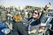 تبرئة مبارك ونجليه والعادلي ... معلّقة على النقض