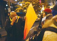 انتقاد «العنصرية»... وأوباما يطالب باحترام القانون