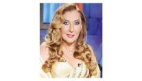 نادية الجندي في انتظار «سوزان مبارك» 