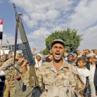 الحوثيون ..نهب الوظائف توازياً مع نهب السلطة