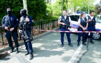 «مختلّ» يقتل والدته وشقيقته قرب باريس