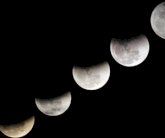 العالم يترقب أطول خسوف كلي للقمر في 27 يوليو