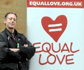 تاتشيل: إهانة المثليين في الخليج من سلوك القرون الوسطى!‬‬