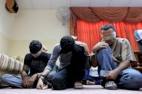 عناصر من القاعدة في العراق 