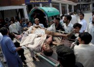 مقتل باكستان: 12 شخصاً في هجوم انتحاري على مركز لطالبان