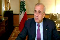 سليمان يدعو الفرقاء اللبنانيين إلى العمل على تشكيل حكومة