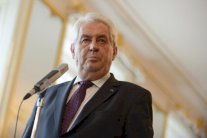 زيمان يدعو إلى توطين الفلسطينيين في الخليج العربي 