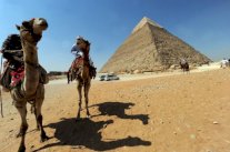 الخارجية المصرية: غالبية الدول الصديقة خففت تحذيرات السفر الى مصر