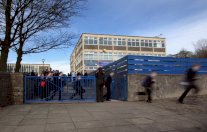 أصرّا على الاحتفاظ باللحية فمنعا من الدراسة في بريطانيا