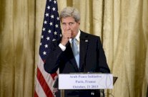 كيري: المحادثات بين الاسرائيليين والفلسطينيين تتكثف 