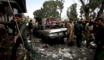 مقتل 12 عسكريا في هجوم انتحاري ضد مقر للجيش في جنوب اليمن