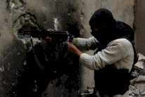 قناصة الأسد يستهدفون الحوامل لكسب السجائر